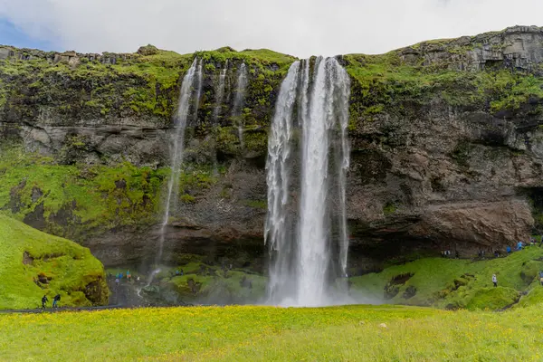 Großer Wasserfall Malerische Landschaft Island — Stockfoto