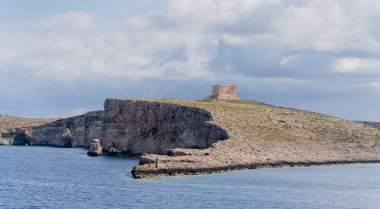 Malta. Sahil manzarası. Genel plan.