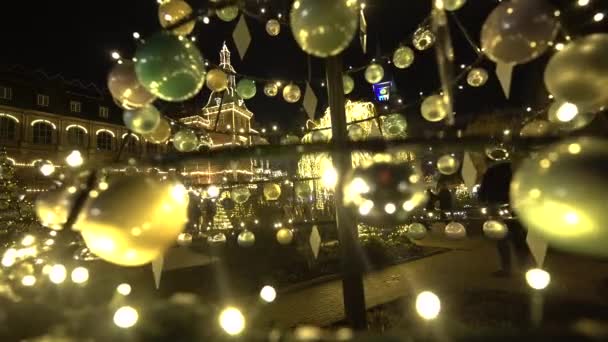 Pohon Natal Yang Terbuat Dari Mainan Bergoyang Angin — Stok Video