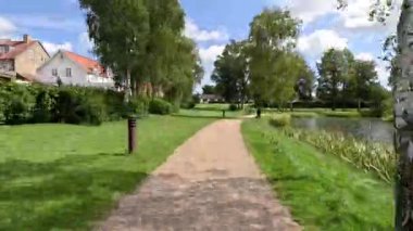 Zaman aşımı. Gölün etrafında yürü. Yerleşim alanı. 