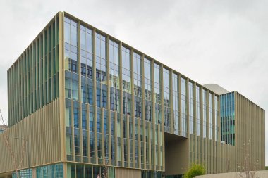 EXEO Ofisi Kampüsü Lizbon ofisi çağdaş mimariyi sergiliyor