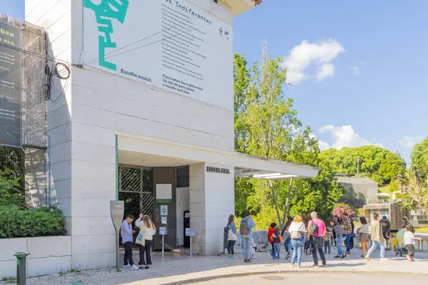 stock image Tourists queuing to enter the estufa fria greenhouse, a popular attraction in lisbon, portugal, on a sunny summer day