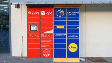 DPD ve Lidl 'den modern otomatik paket dolapları çevrimiçi siparişler için uygun ve verimli teslimat ve alma hizmetleri sunuyor