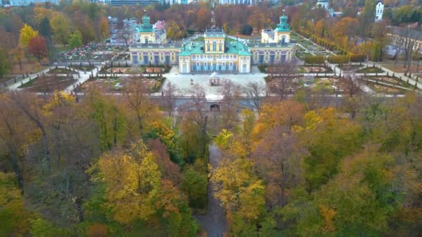 Αεροφωτογραφία Του Βασιλικού Παλατιού Στη Βαρσοβία Πολωνία Παλάτι Ουίλανοου Πετώντας — Αρχείο Βίντεο