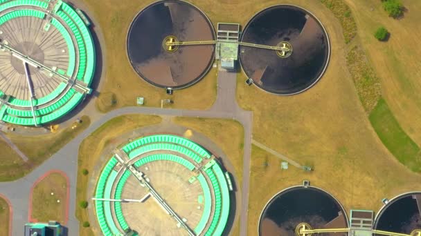 Aerial View Modern Water Cleaning Facility Urban Wastewater Treatment Plant — Vídeo de Stock