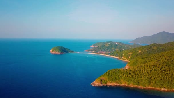 Koh Push Mae Haad Beach Aerial Drone View Tropical Island — Stockvideo