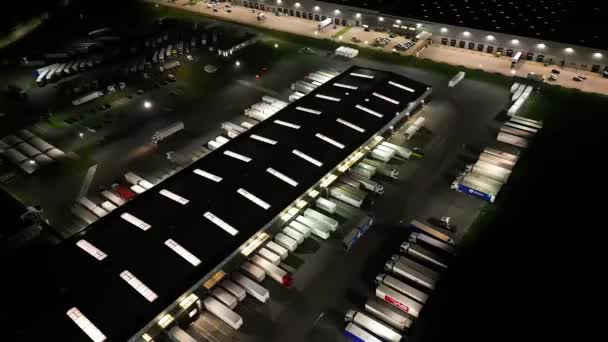 Fliegen Über Beleuchtet Mit Lichtern Lagerplatz Verteilzentrum Und Lager Der — Stockvideo