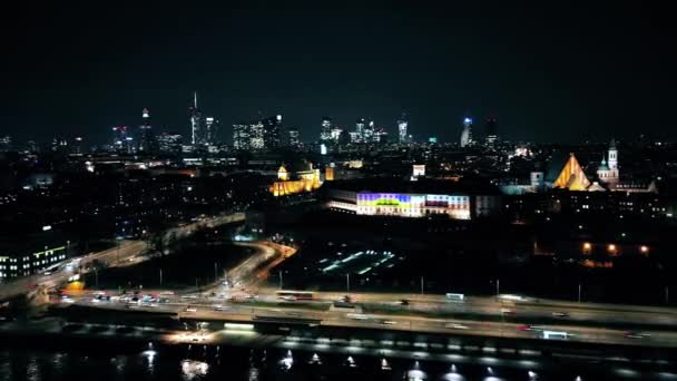 Varsói Óváros Éjszakai Járása Királyi Kastélyból Nézve Magas Gyönyörű Építészet — Stock videók
