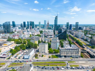 Modern City gökdelen binaları. Varşova Mali Bölgesi 'nin insansız hava aracı görüntüsü 