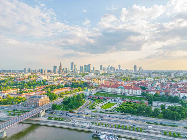 Повітряна Панорама Варшави Польща Над Вишневою Річкою Міським Центром Відстані — стокове фото