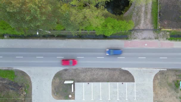 Aerial Straight Flight Traffic Main Street Small Town Cars Drive — Stock Video