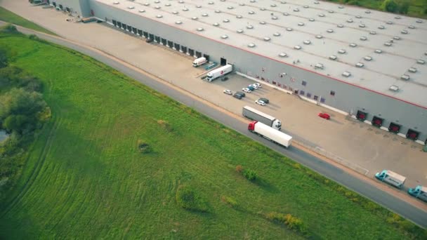 Aerial View Goods Warehouse Logistics Center Delivery Industrial City Zone — Vídeos de Stock