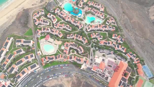 Widok Powietrza Luksusowy Hotel Wzdłuż Wybrzeża Hotel Princess Fuerteventura Wyspy — Wideo stockowe