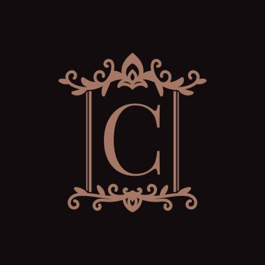 C harfi rustik sancak vintage ilk rozet markası