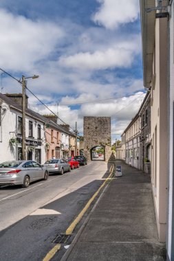 İrlanda 'da Atina Duvarı Ortaçağ Kapısı