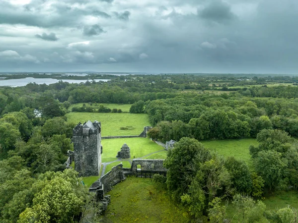 Vista Aérea Castelo Aughnanure Irlanda Com Grande Torre Vários Andares — Fotografia de Stock