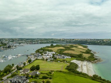 James Fort 'un Kinsale İrlanda' daki hava manzarası. 16. yüzyıl İngiliz Star Fort 'u. Duvarcı iç kalesi körfezin girişine hakim.
