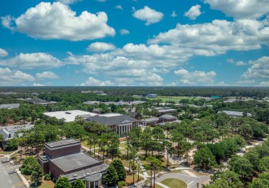 Aerial view of University of North Carolina at Wilmington Leutze Hall, Morton Hall, admissions, student center building clipart