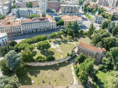 İtalya 'nın Padova kentindeki Scrovegni şapelinin havadan görünüşü Giotto, Cappella Sanguinacci ve Roma Arena' nın ünlü erken dönem freskleriyle dolu.  