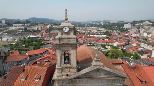 Drone Flying San Peter Church Downtown Ancient City Guimaraes North — Stockvideo