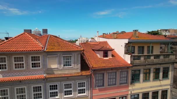 Uitzicht Vanuit Lucht Huizen Met Rode Daken Het Oude Centrum — Stockvideo