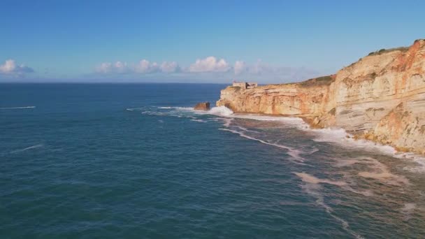 Belle Vue Aérienne Sur Rocher Avec Phare Nazare Beach Portugal — Video