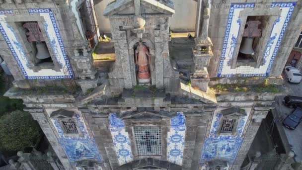 Aerial Top Video Den Typiska Portugisiska Kyrkan Igreja Santo Ildefonso — Stockvideo