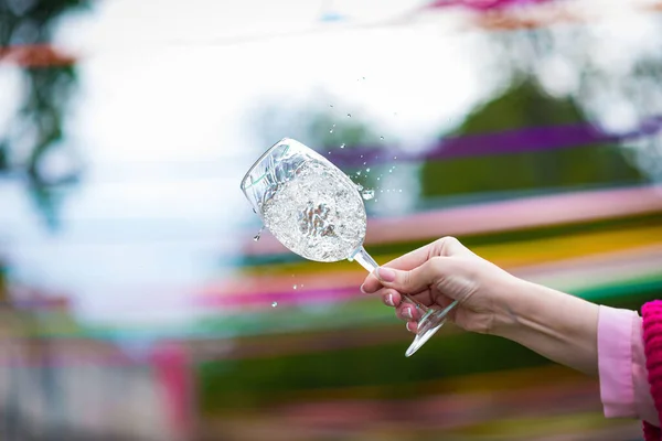 People Clinking Glasses Wine Summer Terrace Cafe Restaurant Glass Bottle — Stock Photo, Image