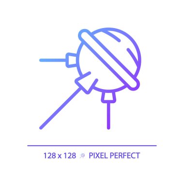 Sputnik piksel mükemmel gradyan vektör simgesi. Yapay uydu. Uzay yarışı. Uzay aracı motoru. Sovyetler Birliği. İnce çizgi renk sembolü. Modern tarz pictogram. Vektör izole çizimi