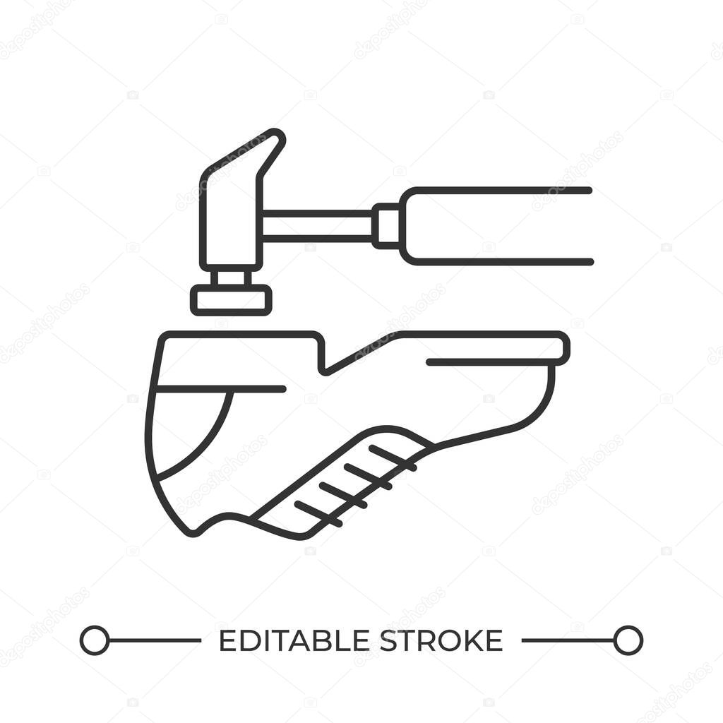 Shoes repair line icon. Hammer tapping sole of boot. Small business customer service. Footgear maintenance. Isolated vector illustration. Outline symbol. Simple linear drawing. Editable stroke