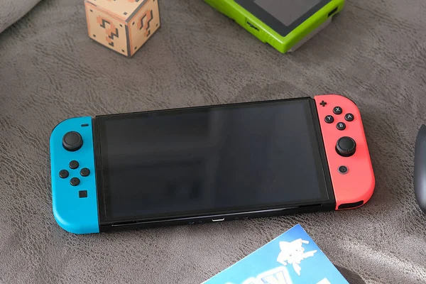 Nintendo Switch Konsola Gier Wideo Salonie Żadnych Ludzi — Zdjęcie stockowe