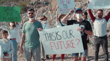 Acil iklim hareketini savunmaya ve çevremizi korumaya adanmış tutkulu bir grup.