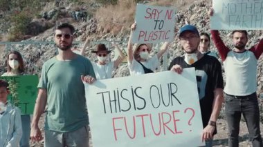 Bir grup tutkulu genç aktivist, kendilerini kritik çevre sorunları hakkında farkındalık yaratmaya adadı.