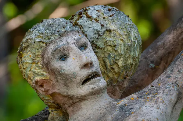 stock image Parikkala, Finland - June 11, 2023: Sculptures by artist Veijo Ronkkonen. The park Patsaspuisto has more than 500 statues created by one person over 50 years. An unusual, interesting and creepy place. The statues are made of concrete, metal, glass.