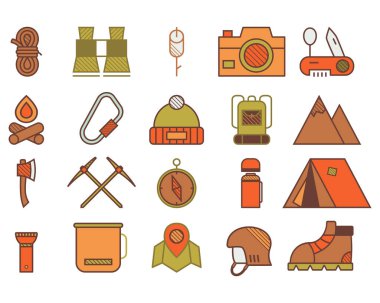 Dağ kamp ikonları. Düz stil elementlerle seyahat et. Renkli yürüyüşler. Kahve fincanı, çadır, dağlar, kamp ateşi. Stok vektör çizimi beyaza izole edildi.