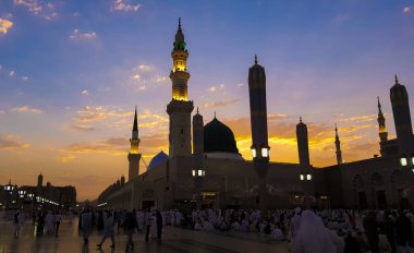 nabvi Camii - Madeena - Gün batımı Zamanı
