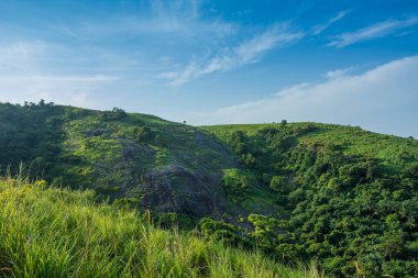 Kodikuthi mala, Hindistan 'ın Kerala bölgesinin Malappuram bölgesinde yer alan bir tepe istasyonudur..