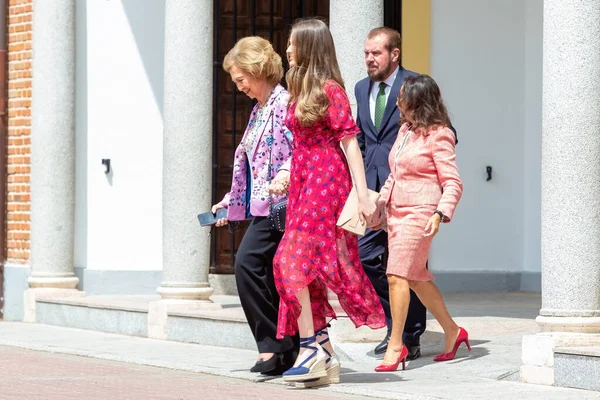 stock image Madrid, Spain- May 25, 2023: The Infanta Doa Sofia receives her Catholic confirmation in Madrid together with her parents the King and Queen of Spain, the Princess of Asturias, Doa Sofia and her maternal grandparents.