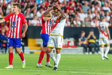 Madrid, İspanya - 28 Ağustos 2023: Madrid 'de oynanan Rayo Vallecano ve Atletico de Madrid ligi maçı. Ligin üçüncü günü. Futbol maçı. İspanyol futbolcular.