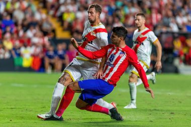 Madrid, İspanya - 28 Ağustos 2023: Madrid 'de oynanan Rayo Vallecano ve Atletico de Madrid ligi maçı. Ligin üçüncü günü. Futbol maçı. İspanyol futbolcular.
