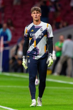 Madrid, İspanya - 24 Eylül 2023: Atletico de Madrid ile Real Madrid arasındaki lig maçı. Top Kepa Arrizabalaga 'da. Futbolcular.