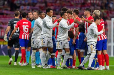 Madrid, İspanya - 24 Eylül 2023: Atletico de Madrid ile Real Madrid arasındaki lig maçı. Futbolcular. Atletico de Madrid için zafer.
