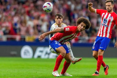 Madrid, İspanya - 24 Eylül 2023: Atletico de Madrid ile Real Madrid arasındaki lig maçı. Futbolcular. Atletico de Madrid için zafer.