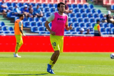 Madrid, İspanya 30 Eylül 2023: Getafe F. C ile Villareal arasındaki lig maçı. Futbolcular. Topla köylü futbolcusu.