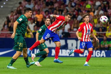 Madrid, İspanya - 1 Ekim 2023: Atletico de Madrid ile Cadiz arasındaki futbol ligi maçı Madrid 'de oynandı. Atletico de Madrid oyuncuları.