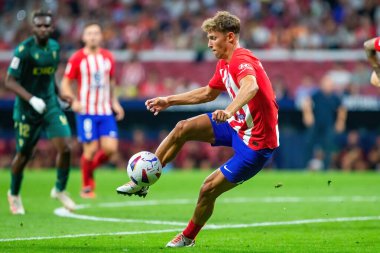Madrid, İspanya - 1 Ekim 2023: Atletico de Madrid ile Cadiz arasındaki futbol ligi maçı Madrid 'de oynandı. Atletico de Madrid oyuncuları.