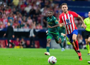 Madrid, İspanya - 1 Ekim 2023: Atletico de Madrid ile Cadiz arasındaki futbol ligi maçı Madrid 'de oynandı. Atletico de Madrid oyuncuları.