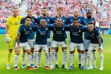 Madrid, İspanya - 4 Ekim 2023: Atletico de Madrid ile Feyenoord arasında oynanan Şampiyonlar Ligi maçı Madrid takımının zaferiyle sonuçlandı. Feyenoord oyuncuları.