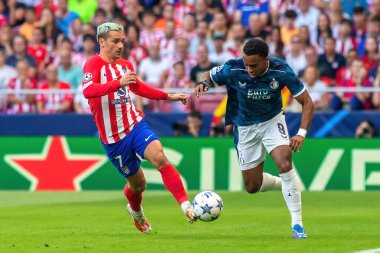 Madrid, İspanya - 4 Ekim 2023: Atletico de Madrid ile Feyenoord arasında oynanan Şampiyonlar Ligi maçı Madrid takımının zaferiyle sonuçlandı. Feyenoord oyuncuları.