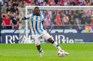 Madrid, İspanya - 8 Ekim 2023: Atletico de Madrid ile Real Sociedad arasındaki lig maçı Madrid Metropolitano 'da oynandı. - Evet. Profesyonel futbolcular.